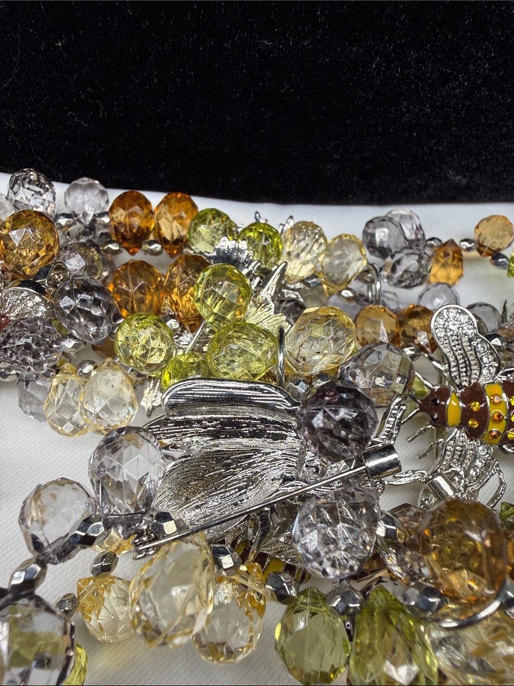 Sassy Jones Broach Necklace & Earrings - Picture 7 of 9